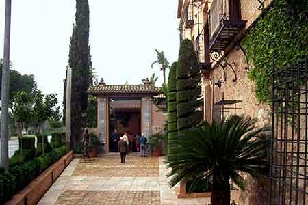 palacete-de-la-seda